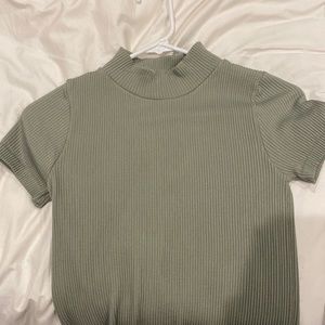 Green cotton stretchy shirt